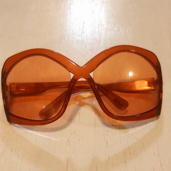 Tom Ford Orange Oversized Sunglasses - Picture 9 of 9